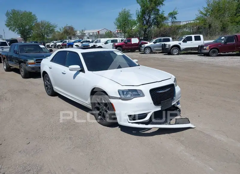 2018 Chrysler 300 photo