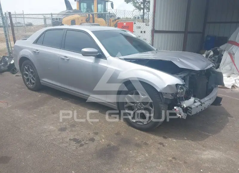 2018 Chrysler 300 фото