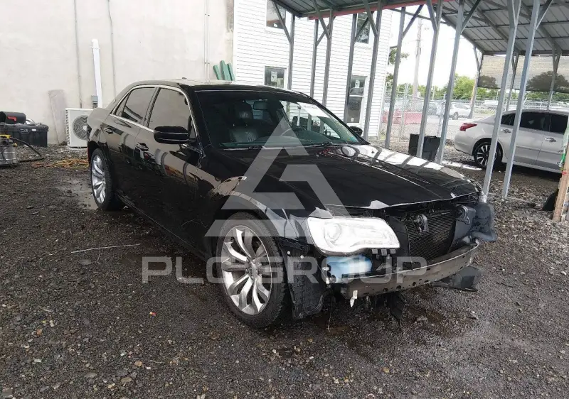 2018 Chrysler 300 photo
