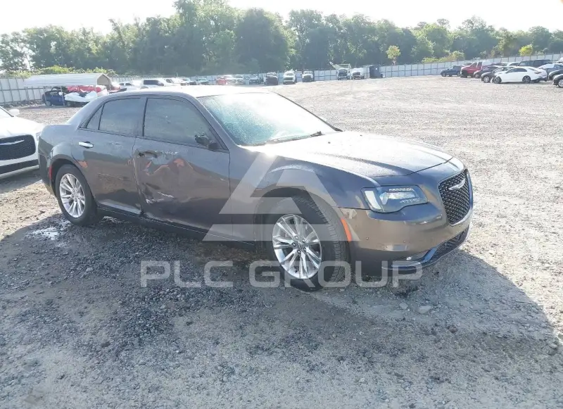 2018 Chrysler 300 фото