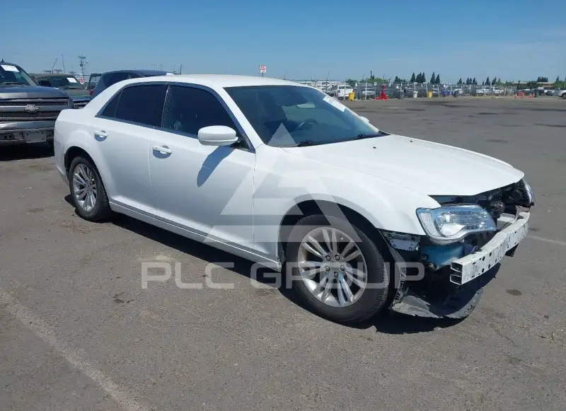 2018 Chrysler 300 photo