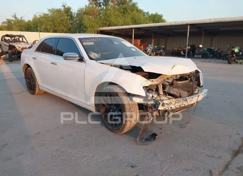 2018 Chrysler 300 photo