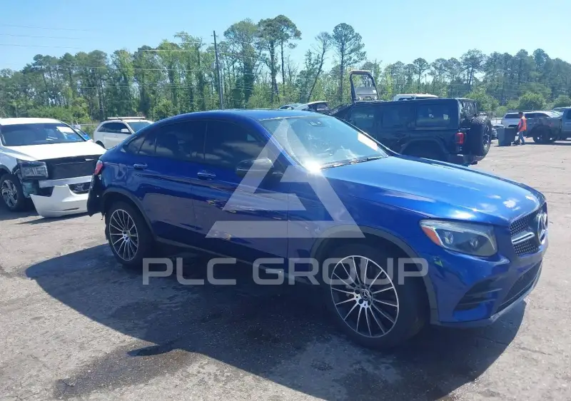 2018 Mercedes Benz Glc 300 фото