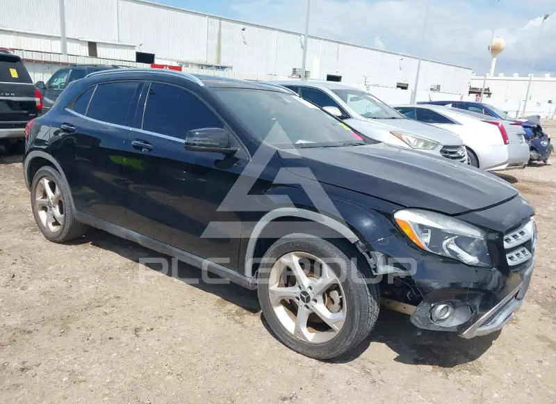 2018 Mercedes Benz GLA-Class photo