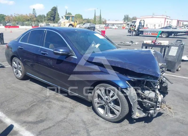 2018 Mercedes Benz C 300 фото