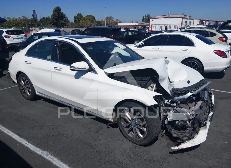 2018 Mercedes Benz C 300 фото