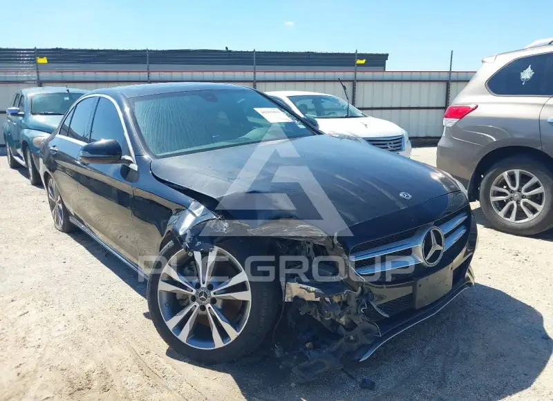 2018 Mercedes Benz C 300 фото