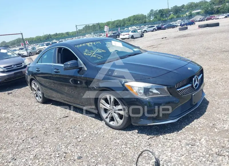 2018 Mercedes Benz CLA 250 фото