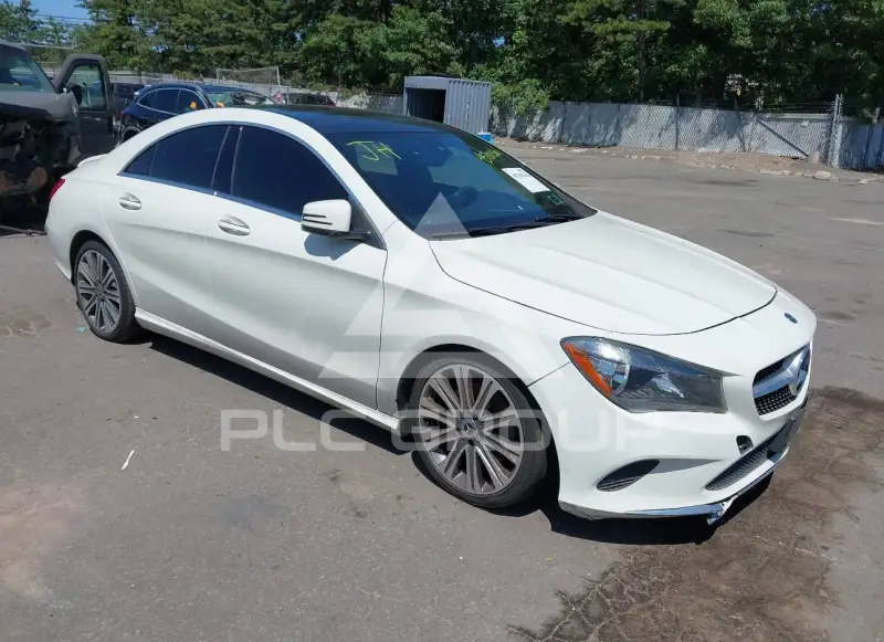 2018 Mercedes Benz CLA 250 фото