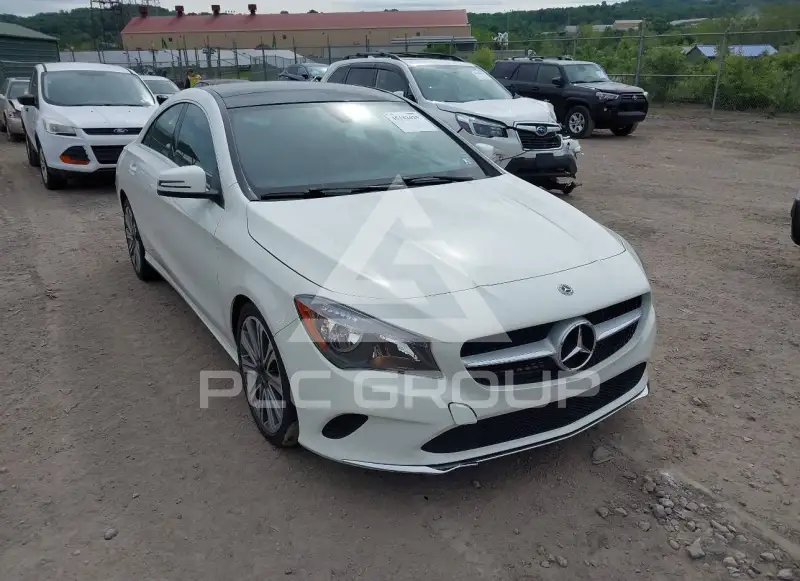 2018 Mercedes Benz CLA 250 фото