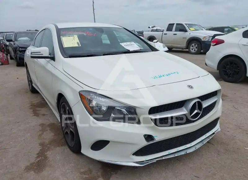 2018 Mercedes Benz CLA 250 фото
