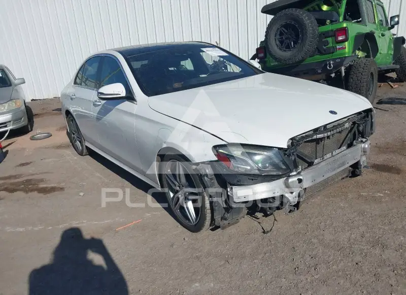 2018 Mercedes Benz E 400 photo