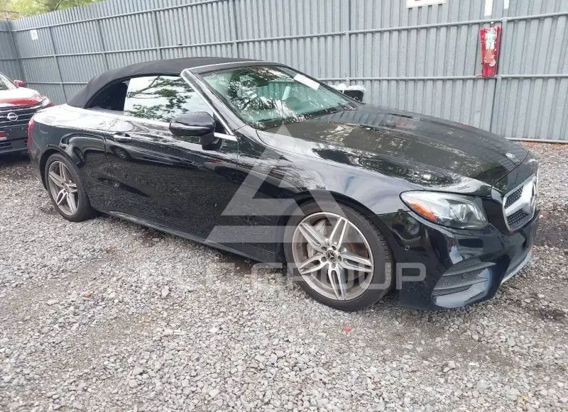 2018 Mercedes Benz E 400 фото