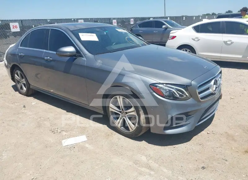 2018 Mercedes Benz E 300 photo