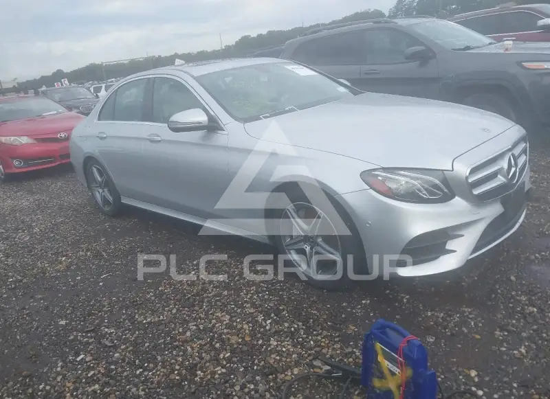 2018 Mercedes Benz E 300 photo