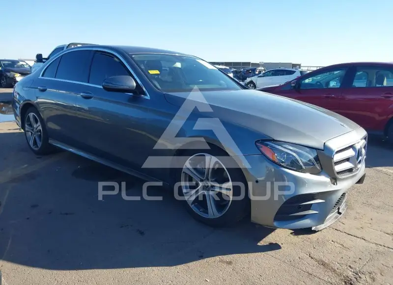 2018 Mercedes Benz E 300 photo