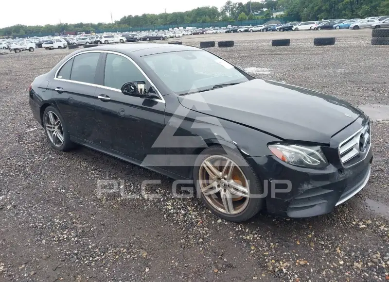 2018 Mercedes Benz E 300 фото