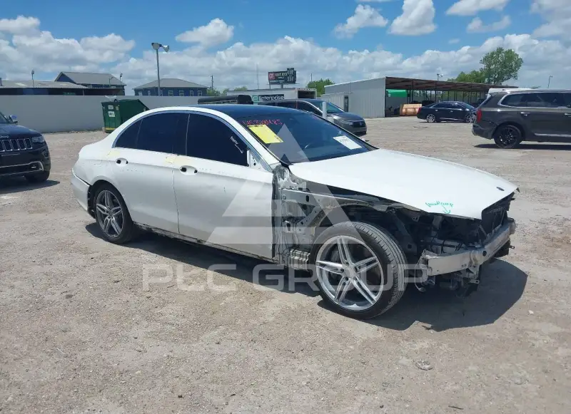 2018 Mercedes Benz E 300 photo