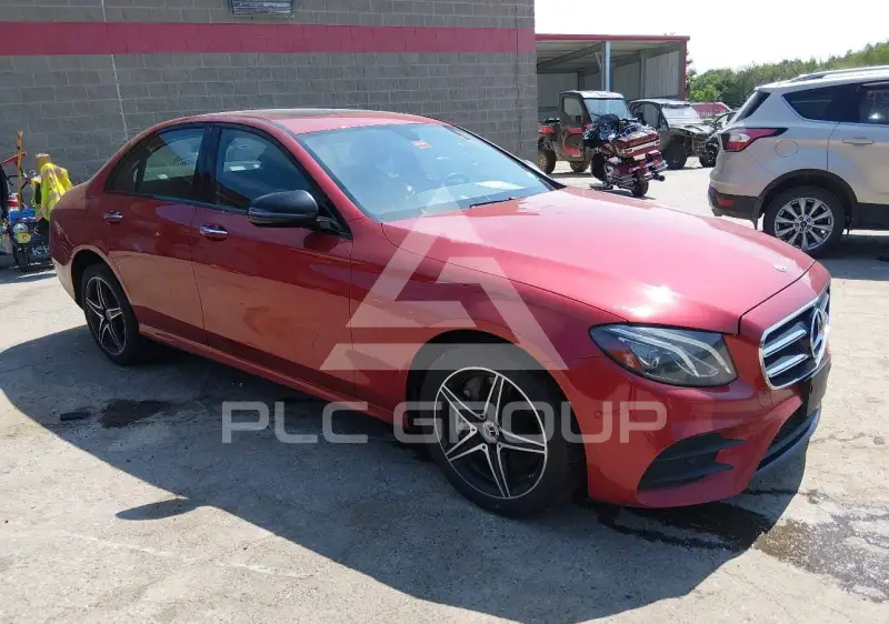 2018 Mercedes Benz E 300 photo