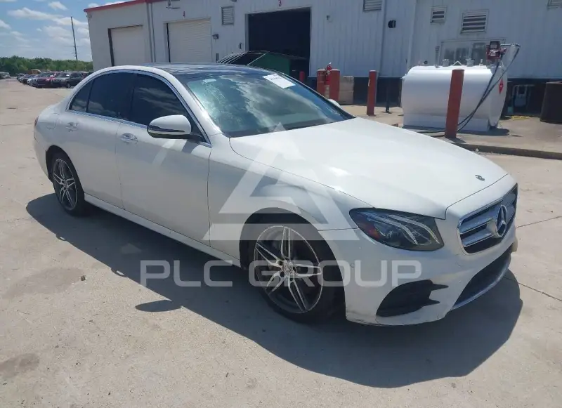 2018 Mercedes Benz E 300 фото
