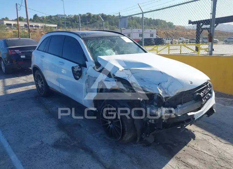 2018 Mercedes Benz GLC 300 photo