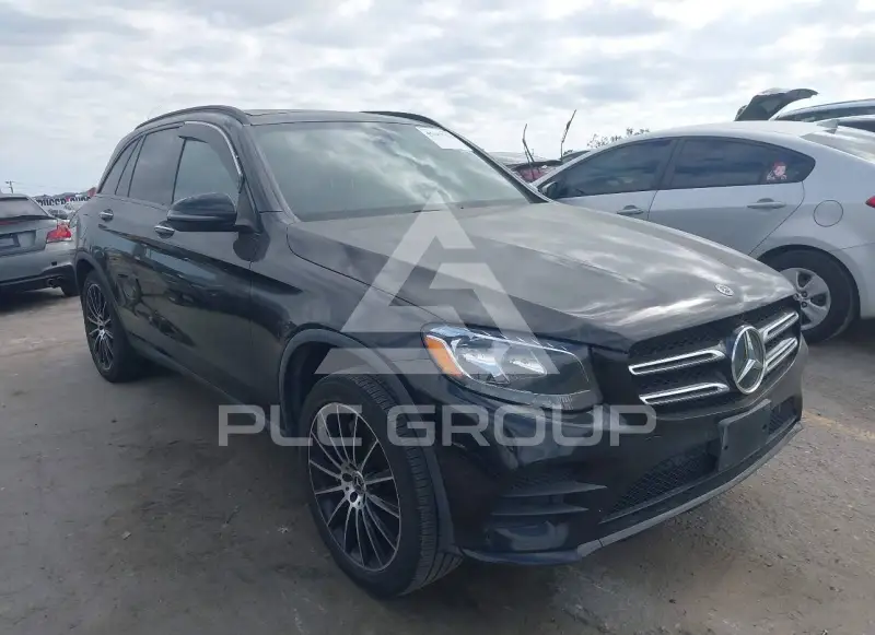 2018 Mercedes Benz GLC 300 фото