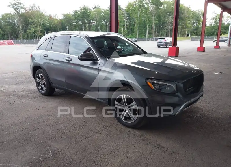 2018 Mercedes Benz GLC 300 фото