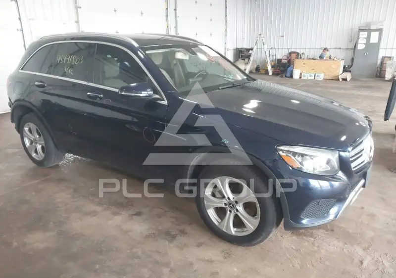 2018 Mercedes Benz GLC 300 photo