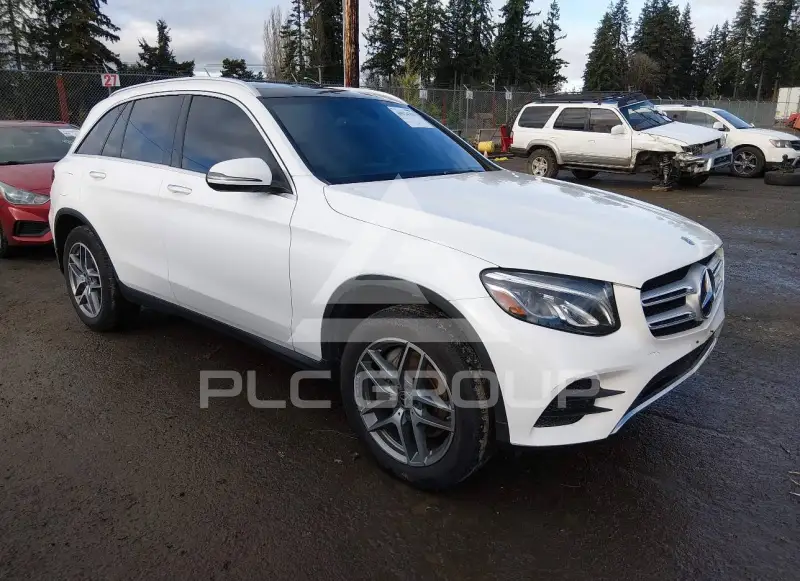 2018 Mercedes Benz GLC 300 фото