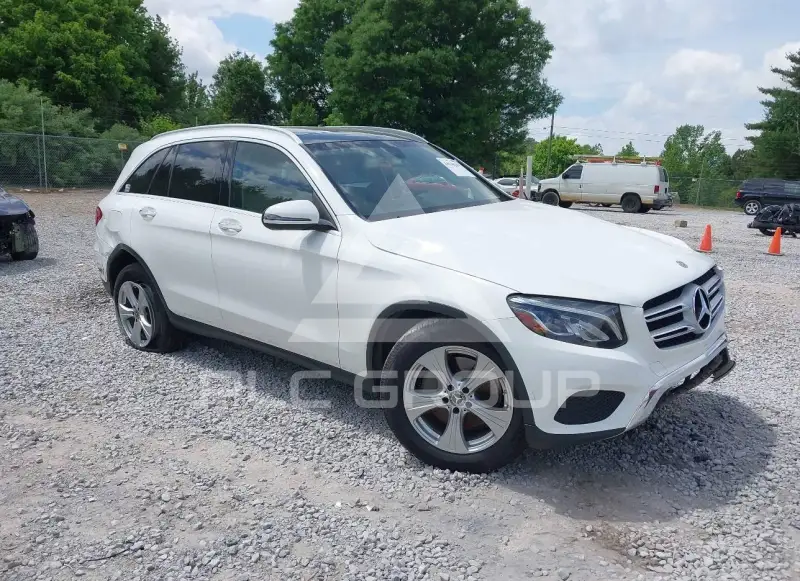 2018 Mercedes Benz GLC 300 фото