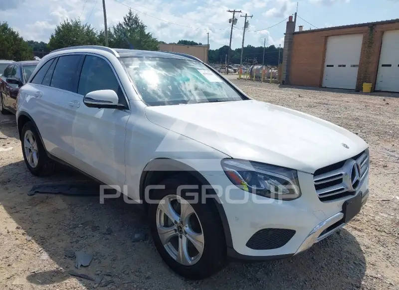 2018 Mercedes Benz GLC 300 фото