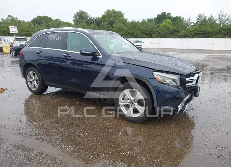 2018 Mercedes Benz GLC 300 фото