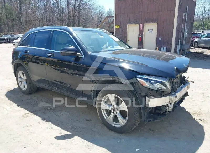 2018 Mercedes Benz GLC 300 фото