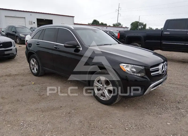 2018 Mercedes Benz GLC 300 фото