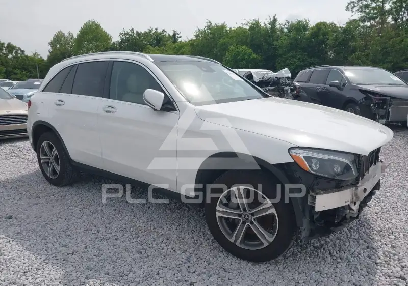 2018 Mercedes Benz GLC 300 фото