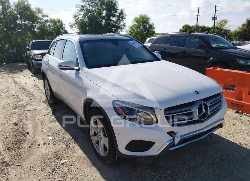 2018 Mercedes Benz GLC 300 фото