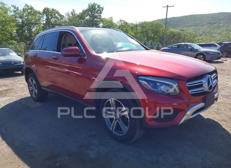 2018 Mercedes Benz GLC 300 фото
