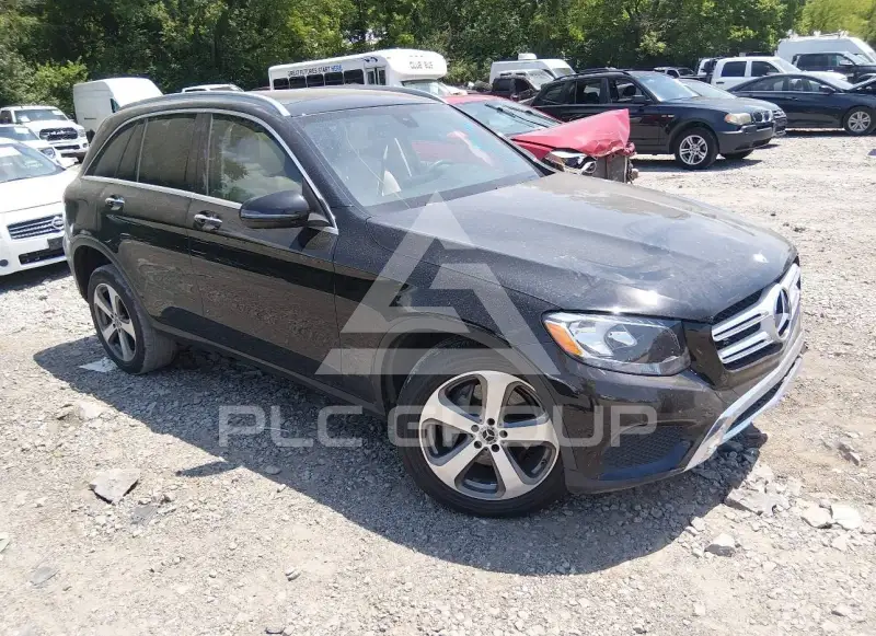 2018 Mercedes Benz GLC 300 photo