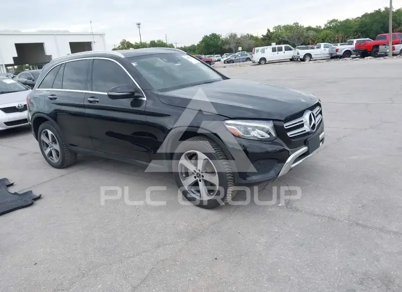 2018 Mercedes Benz GLC 300 фото