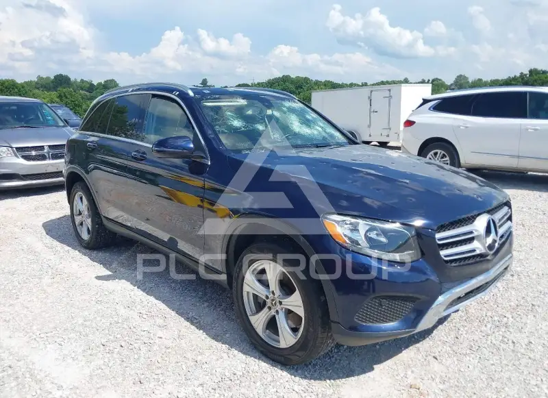 2018 Mercedes Benz GLC 300 фото