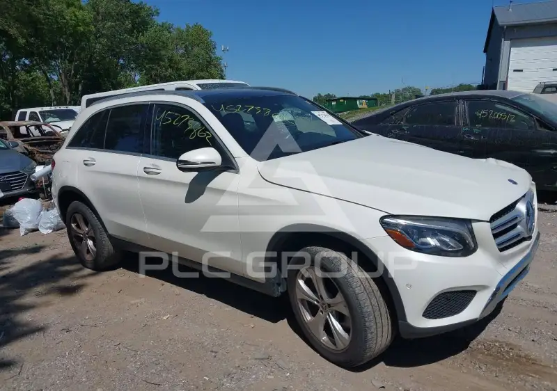 2018 Mercedes Benz GLC 300 фото