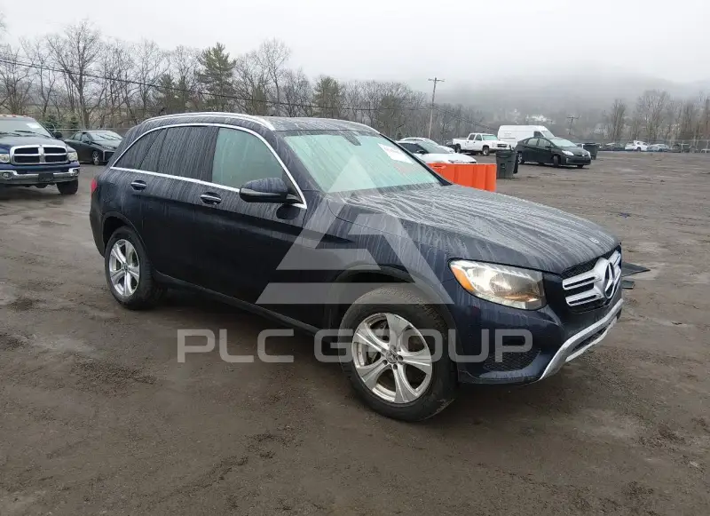 2018 Mercedes Benz GLC 300 фото