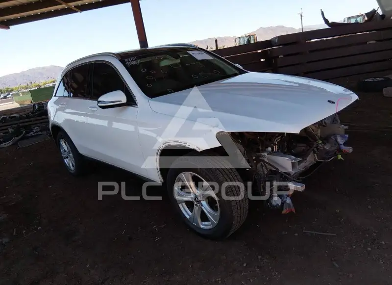 2018 Mercedes Benz GLC 300 photo