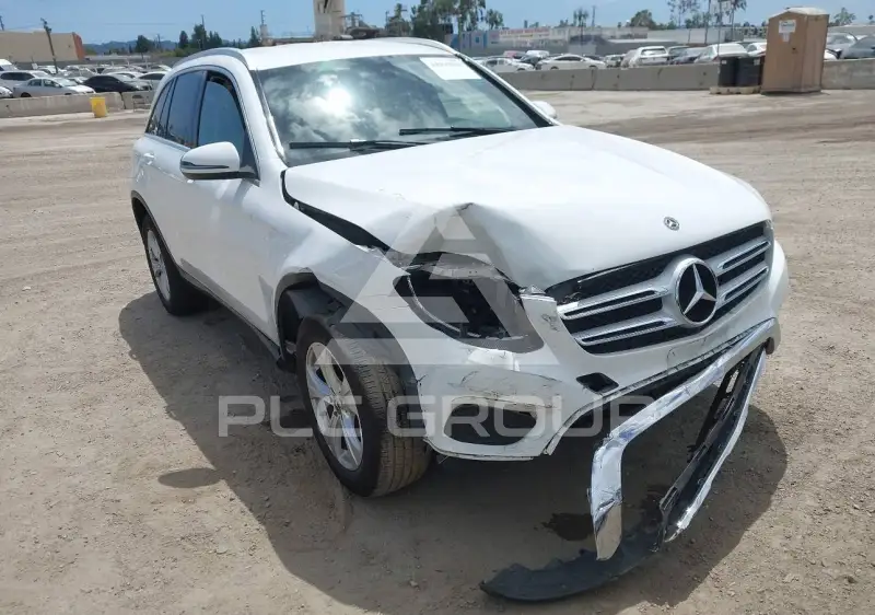 2018 Mercedes Benz GLC 300 фото