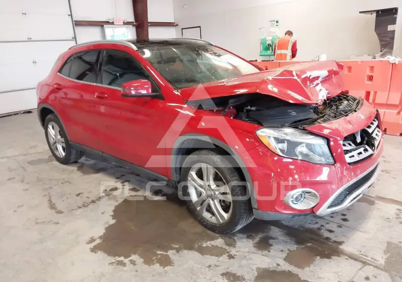 2018 Mercedes Benz GLA 250 фото