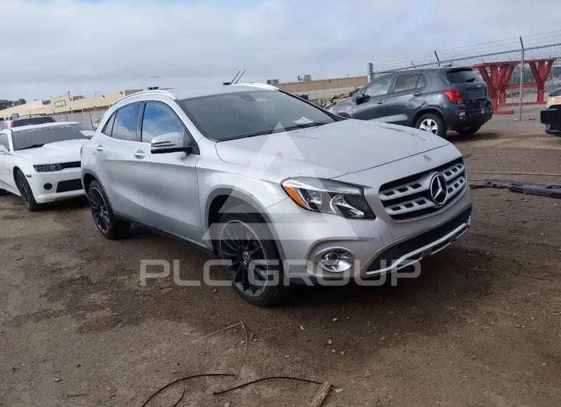 2018 Mercedes Benz GLA 250 фото