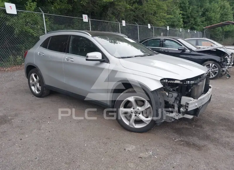 2018 Mercedes Benz GLA 250 фото
