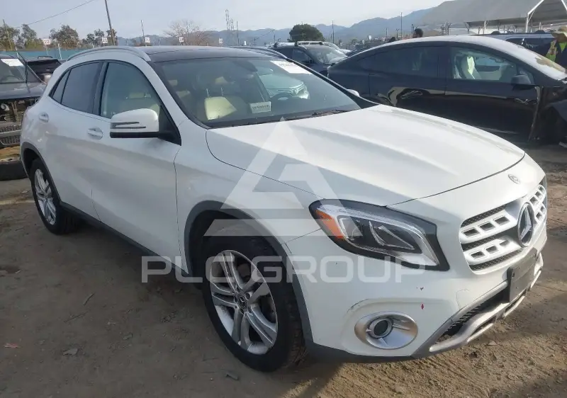 2018 Mercedes Benz GLA 250 фото
