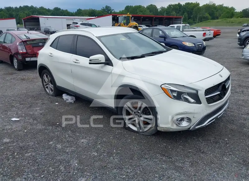2018 Mercedes Benz GLA 250 photo