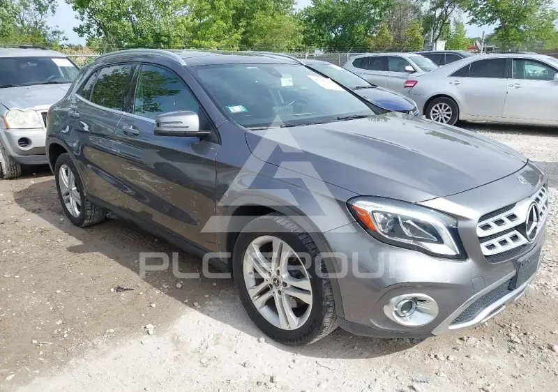 2018 Mercedes Benz GLA 250 фото